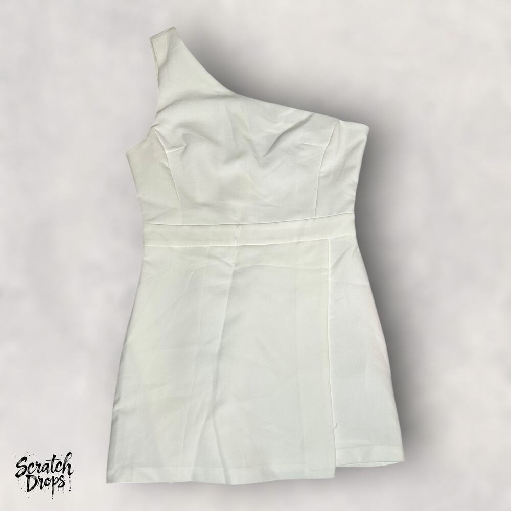 Do Be Women's One Shoulder White Dress Size Large Elegant Formal Party Wear